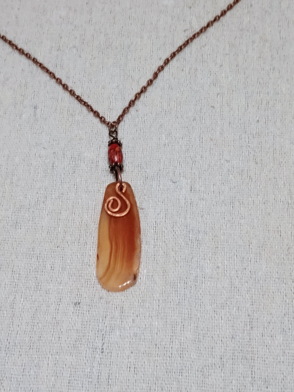 Honey Agate Slice Necklace – Copper Spiral Charm & Handpainted Wood Bead