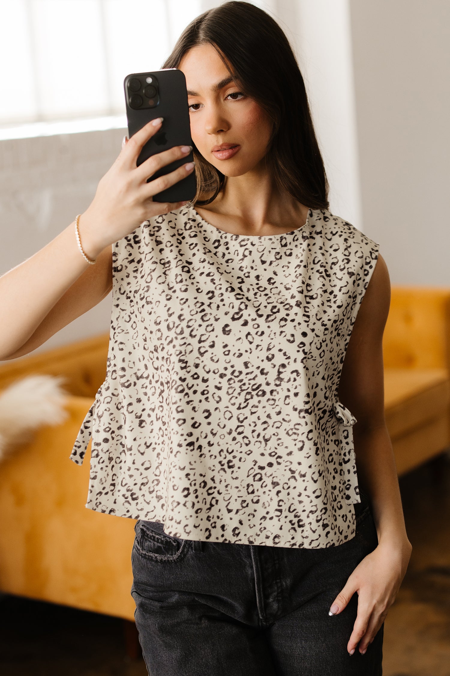 Apricot Knot Side Leopard Print Vest