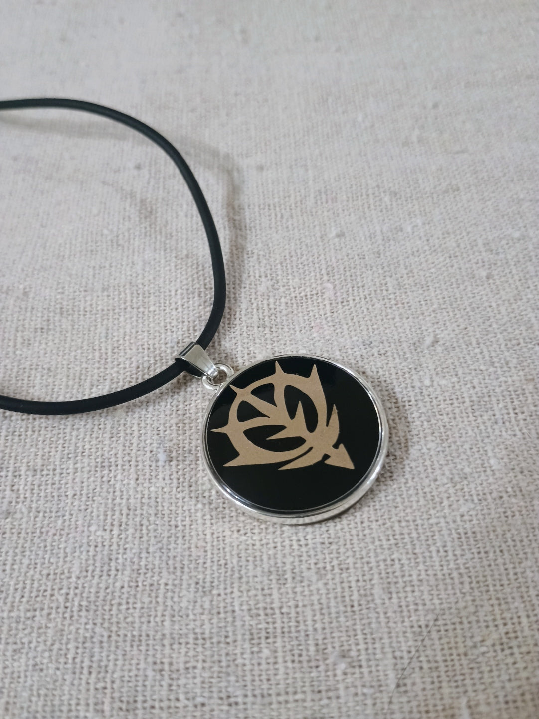 zeon emblem pendant neckleace